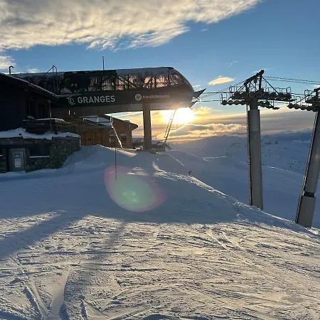 Le Pralin 1117- Pierre Et Daire Méribel